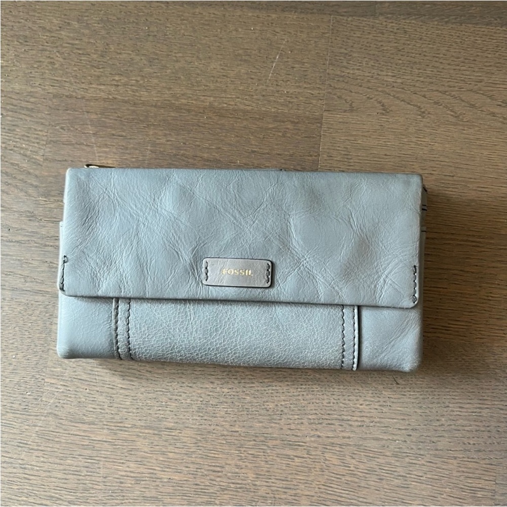 Fossil Leather Wallet/Clutch in Light Blue/Green GUC